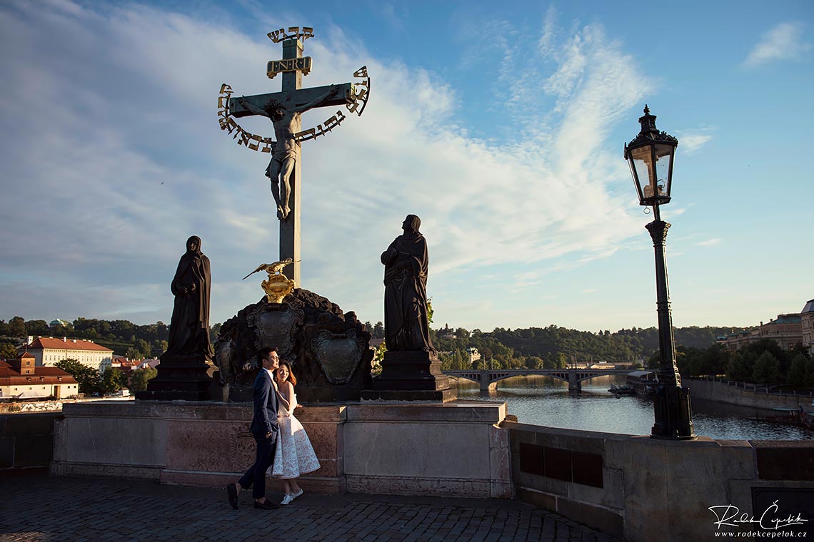 Pre-wedding photography in Prague