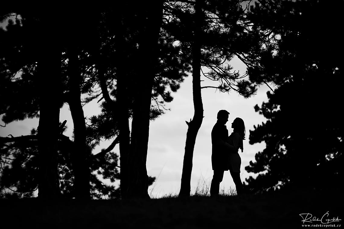 silhouette engagement photography
