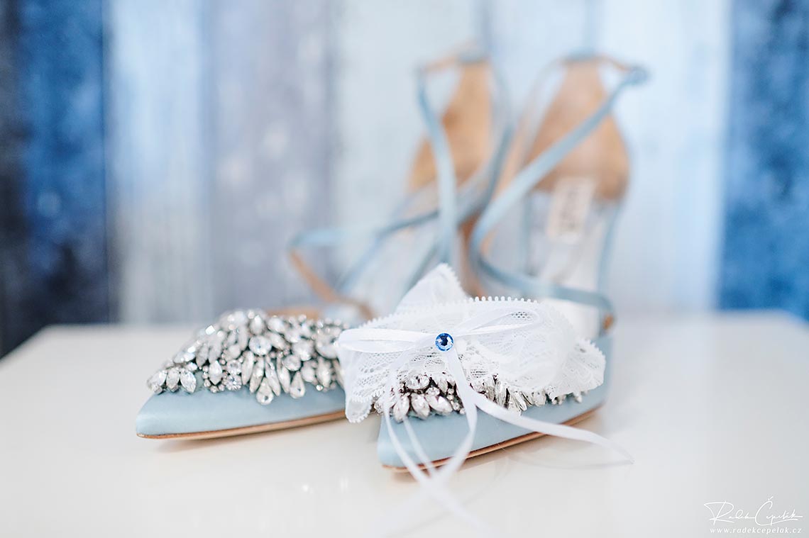 blue wedding bridal shoes with garter