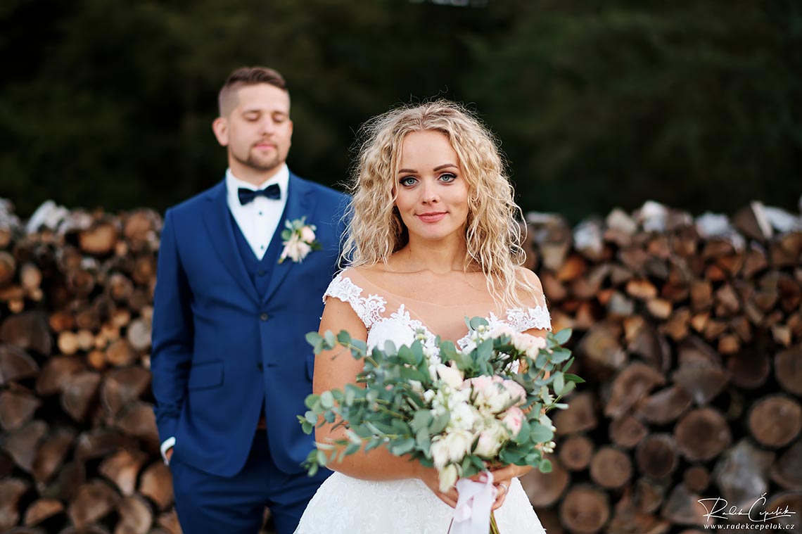 wedding photography of bride and groom