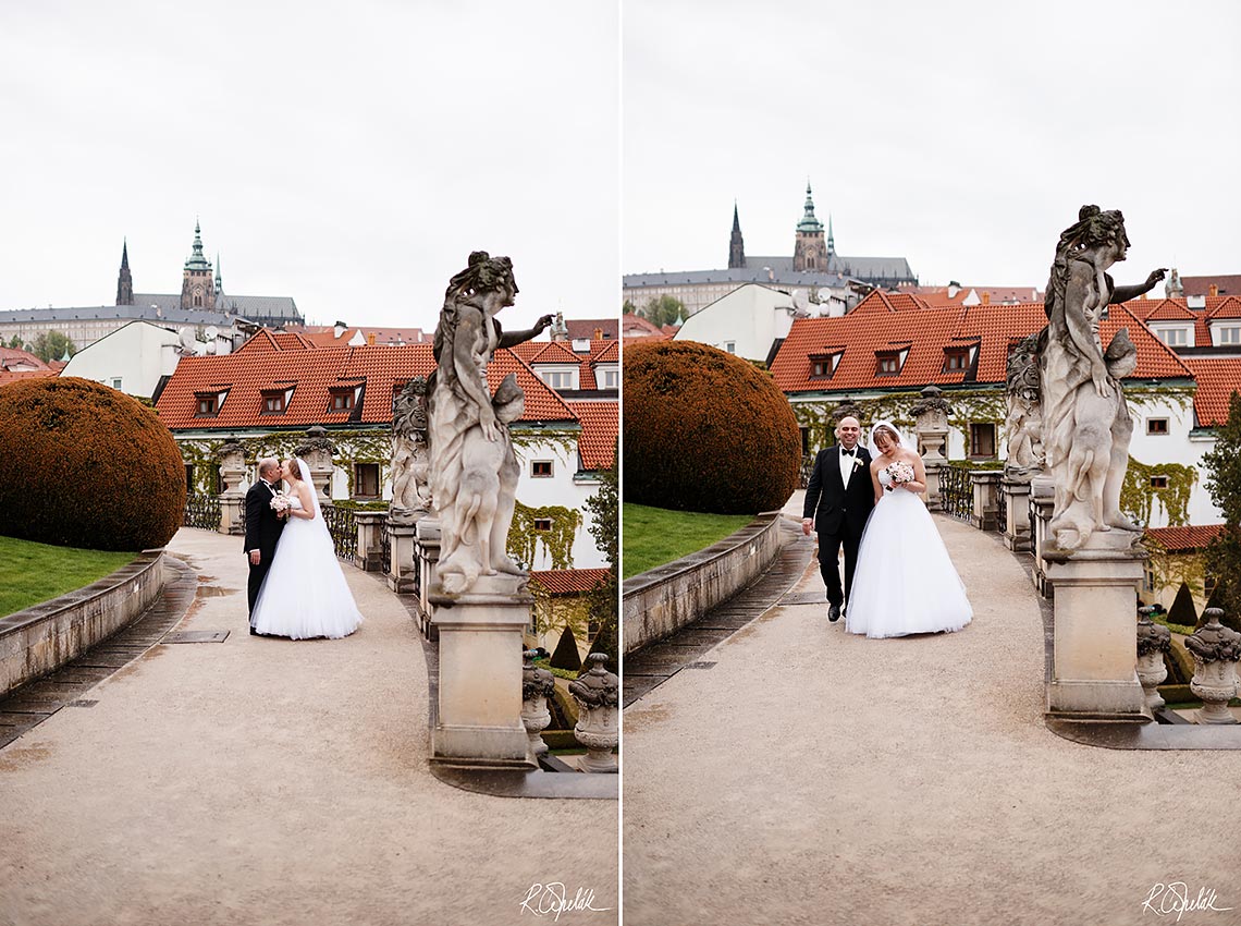 wedding photo with Prague Castle in the background