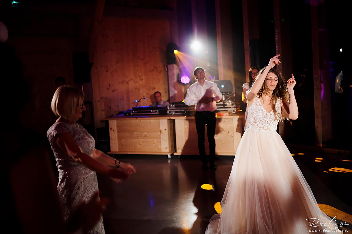 dancing bride in the lights
