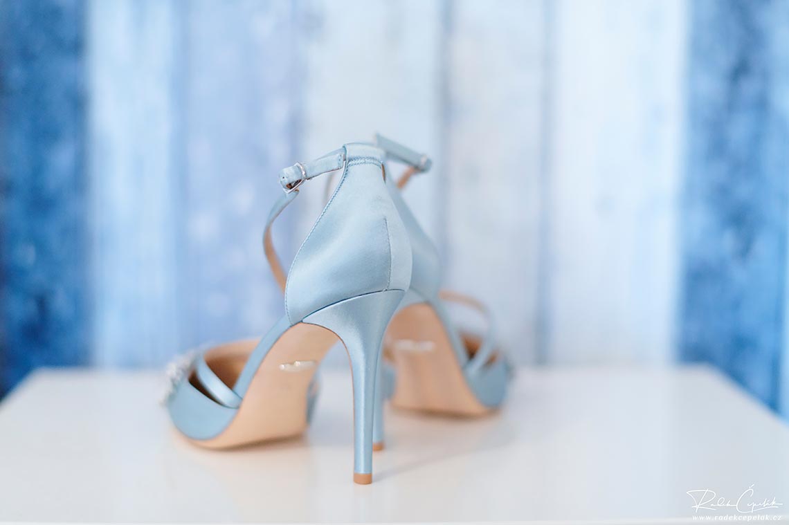 bridal wedding shoes blue