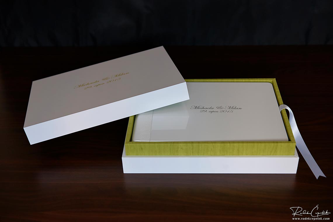 white wdding album in box with green colour