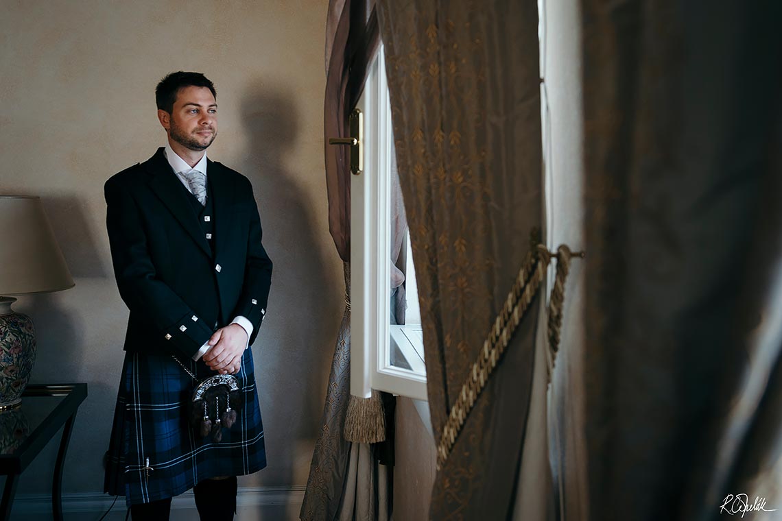 groom leaving getting ready to wedding ceremony